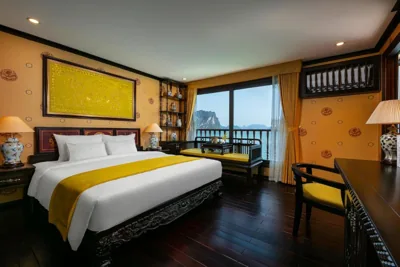 King Suite — Nostalgia Halong Cruise
